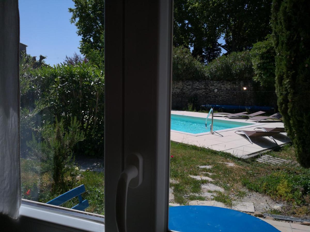 La Petite Maison De Lingling Mornas Εξωτερικό φωτογραφία